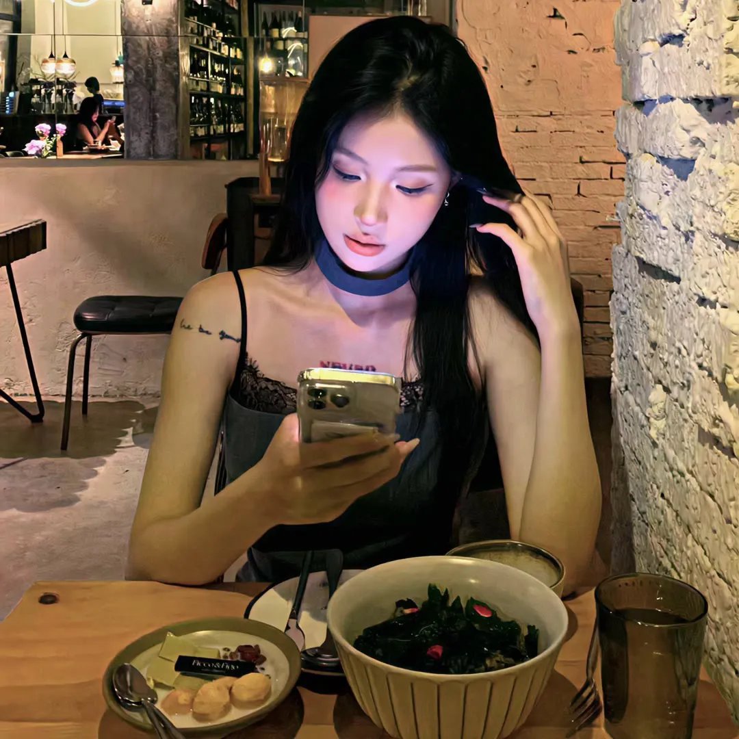 美女与液体人
